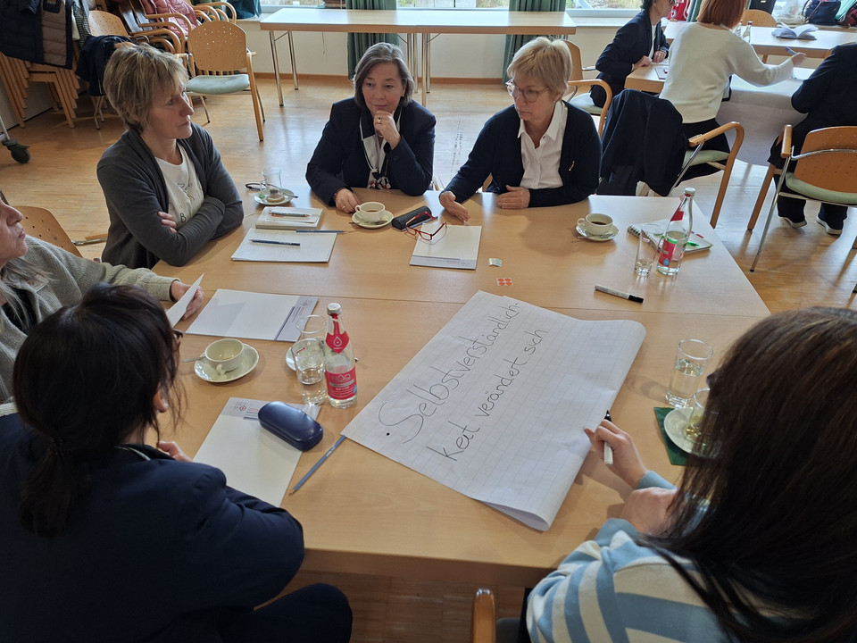 „Präsidentin on Tour“ – Erfolgreicher Auftakt in der Schwesternschaft Amberg