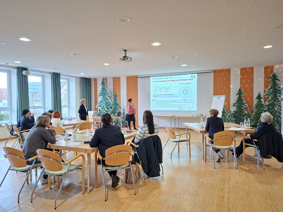 „Präsidentin on Tour“ – Erfolgreicher Auftakt in der Schwesternschaft Amberg